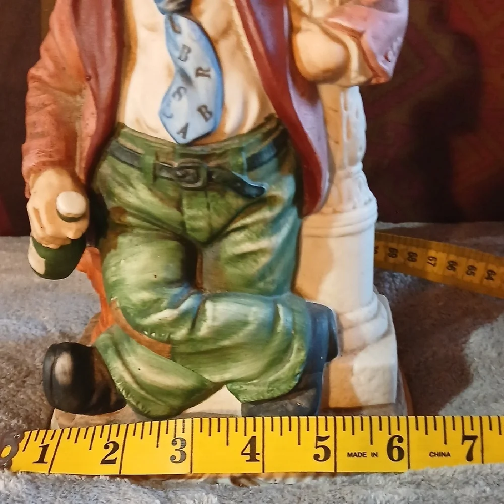 Charming Clown Figurine with Clock - Multicolor
